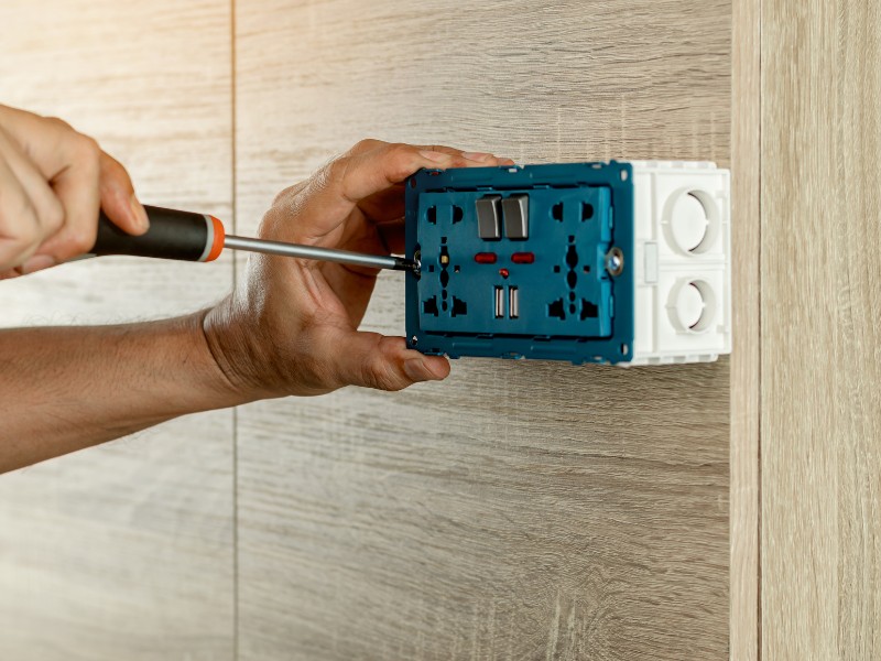 Servicios de Instalación, Mantenimiento y Reparaciones en Alicante - FUP Reformas y Servicios